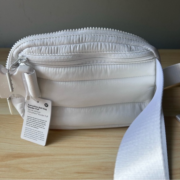 NWT Lululemon Wonder Puff Everywhere Belt Bag - Picture 3 of 11
